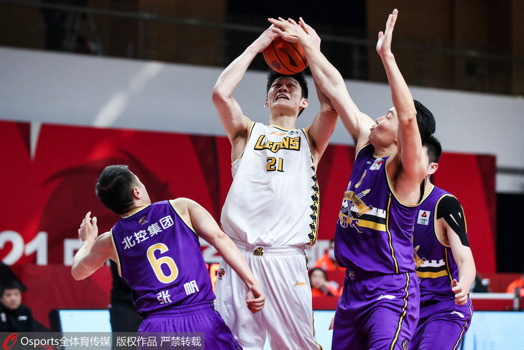 美高梅官方网站-里程碑夜广厦男篮更衣室发声，葡超今夜刷纪录，震撼外界，控场能力受关注